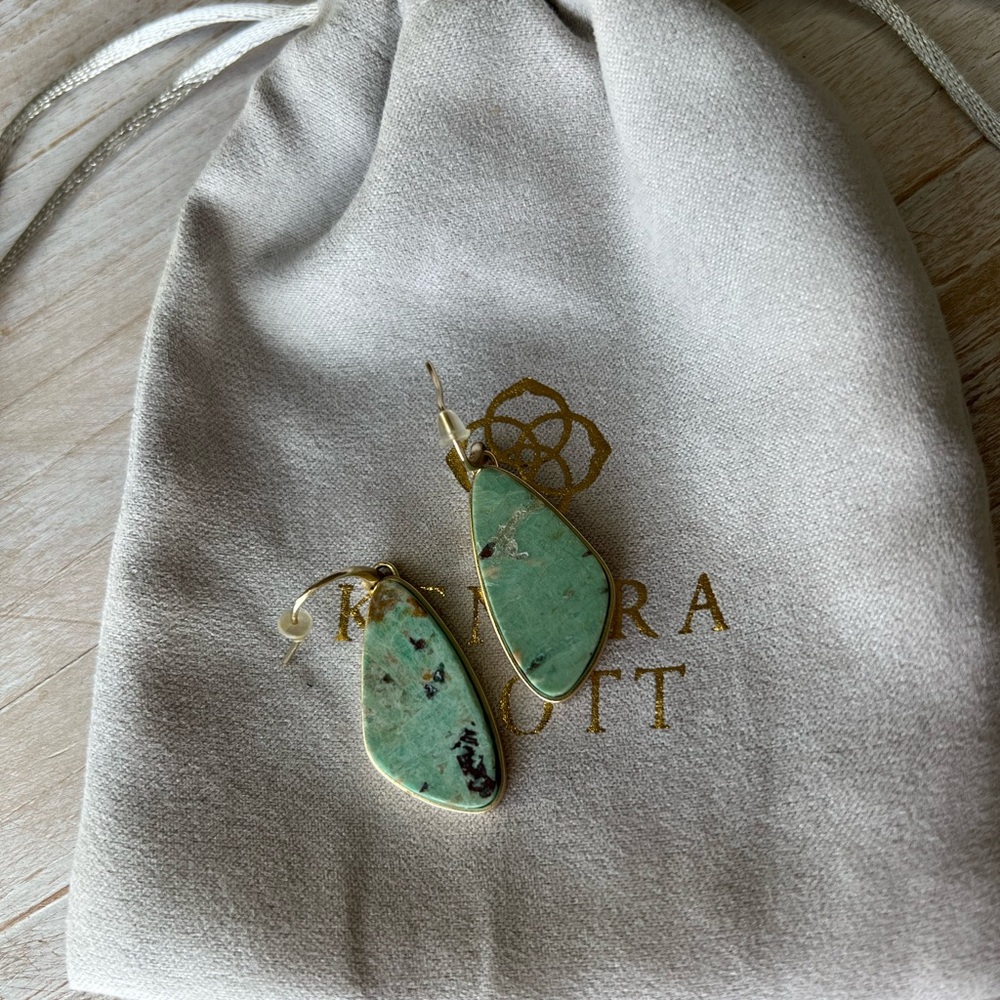 Kendra Scott McKenna Earrings
